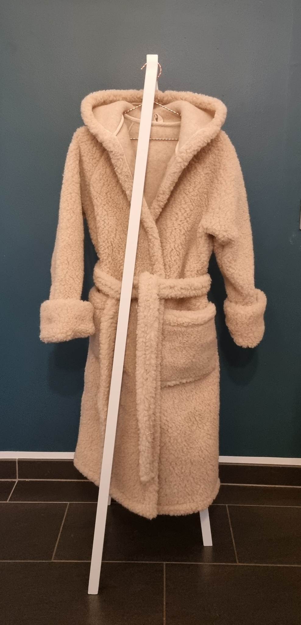 Beige merino uldkåbe m. hætte