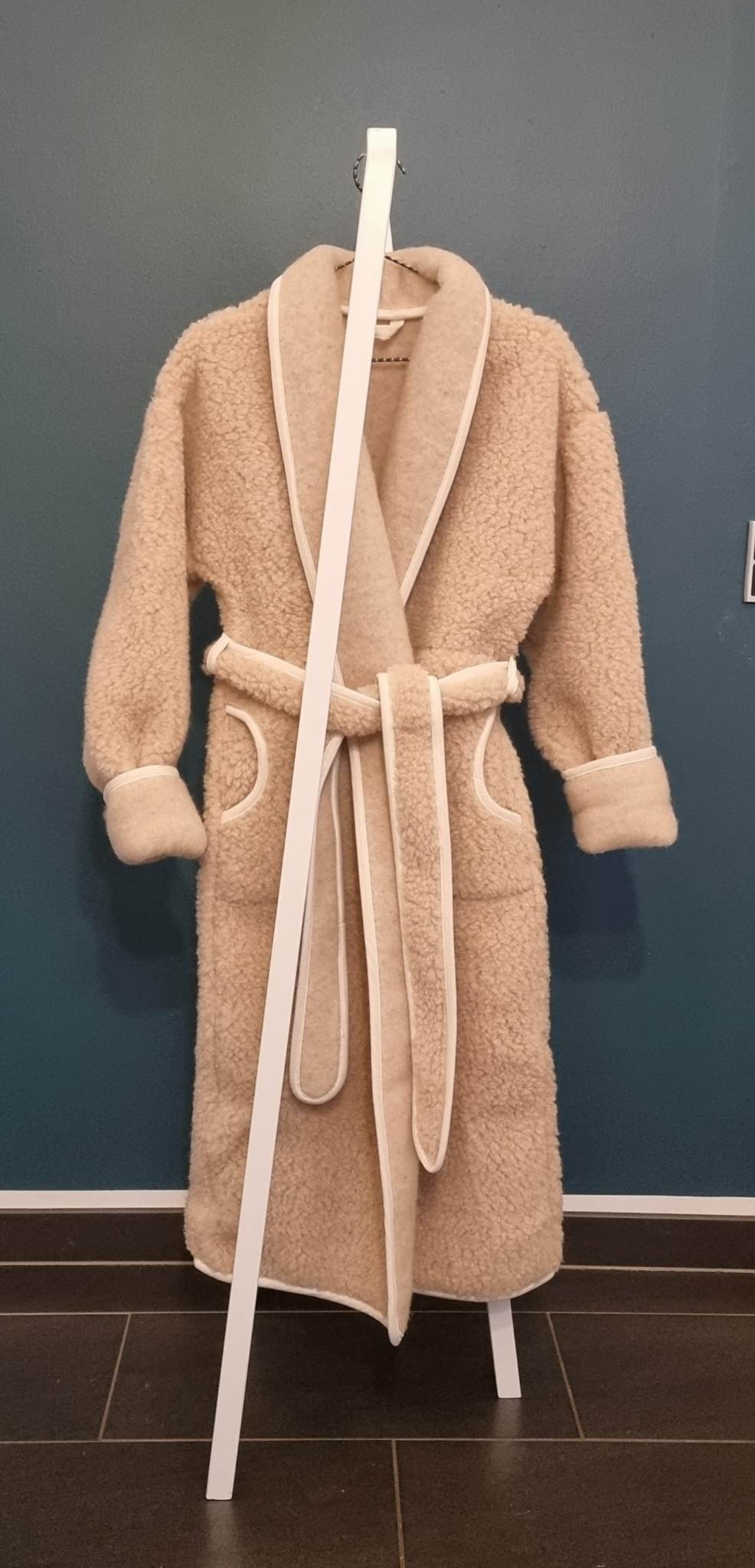 Beige merino uldkåbe